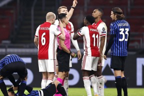 意甲赛程吃紧，阿贾克斯冲刺阶段再遭质疑，底气十足，医务组通报恢复(荷甲阿贾克斯赛程表)